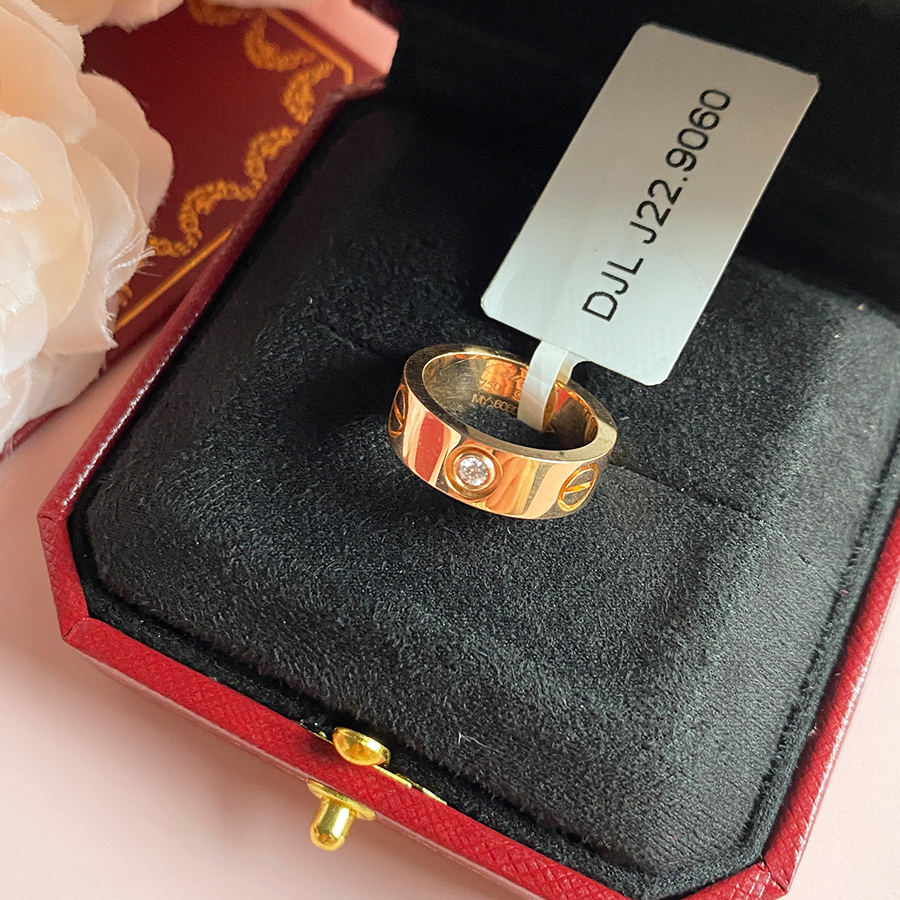 Nhẫn cưới kim cương Love Wedding 18K – WRBD-HK011-CAR